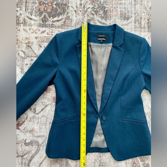Gorgeous EUC RW&Co Teal Blazer - 2 - Picture 8 of 12